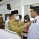 BUPATI Batubara Ir. H. Zahir, M.AP., saat pelantikan 24 pejabat administrator dan pengawas di aula rumah dinas bupati Komplek Inalum Tanjung Gading, Kecamatan Seisuka. Waspada/Iwan Has