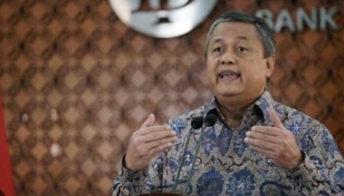 Suku Bunga Acuan Tetap 5,75 Persen 