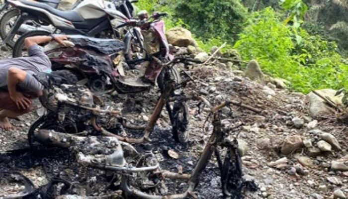 4 Sepeda Motor Pengunjung Objek Wisata Hangus Dibakar OTK