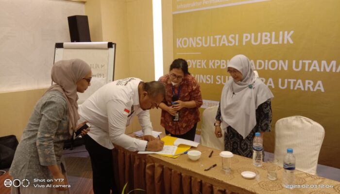 <strong>Pemprovsu Dorong Percepatan Stadion Utama PON 2024</strong>