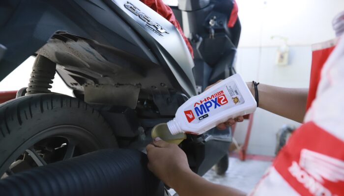 AHM Luncurkan Pelumas Skutik Honda Kemasan Baru