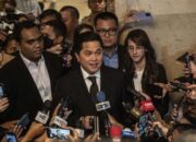 Presiden Jokowi Minta Erick Thohir Reformasi Total PSSI
