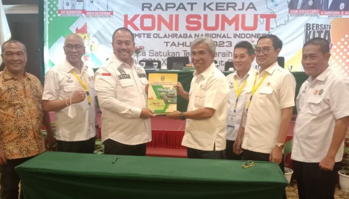 <strong>Ayo Wujudkan </strong>Bersatu Kita Juara