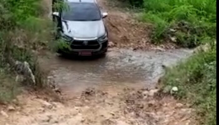 Anggota DPRA H.Ali Basrah Prihatin Lihat Jalan Di Pedalaman Agara Rusak Berat