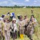 Kementerian Pertanian, melalui Karantina Pertanian Belawan bersama instansi terkait mengawal para petani di Kabupaten Simalungun yang melakukan panen padi.