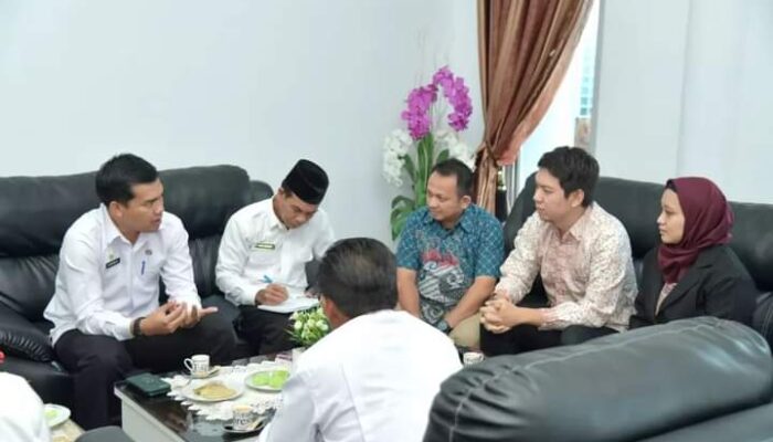 Pj Bupati Bener Meriah Terima Kunjungan Tim Ruang Guru