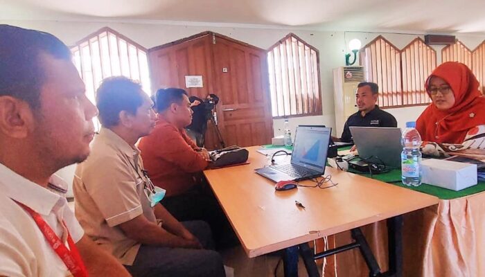 Empat Wartawan Waspada Presentasi Media Center Haji Kemenag