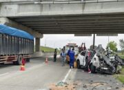Honda HR-V Tabrak Truk Tronton Di Tol Deliserdang, 2 Tewas 1 Luka-luka