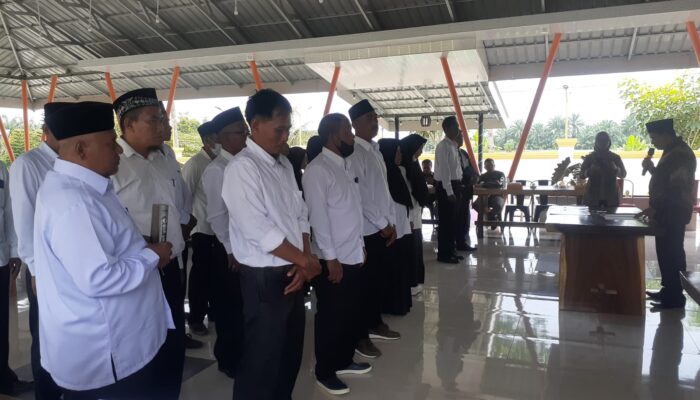 19 Panwaslu Desa Dan Kelurahan Di Airputih Ucapkan Sumpah Janji