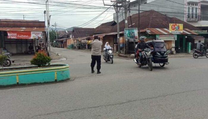 Aksi Simpatik Atur Kelancaran Lalin