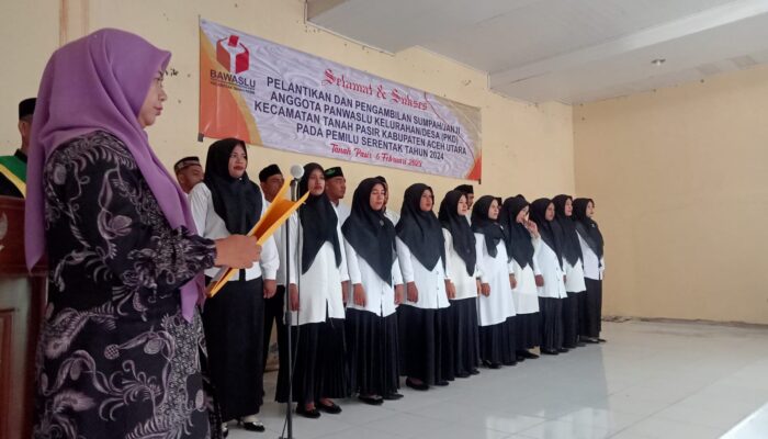 18 Pengawas Pemilu Tingkat Desa Diambil Sumpah