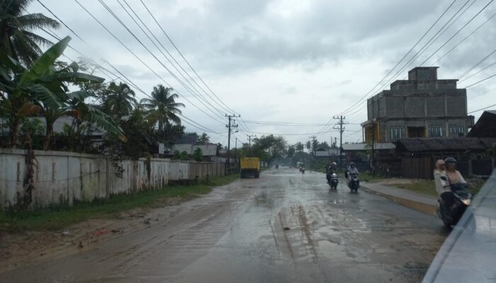 Material Galian C Ancam Pengguna Jalan