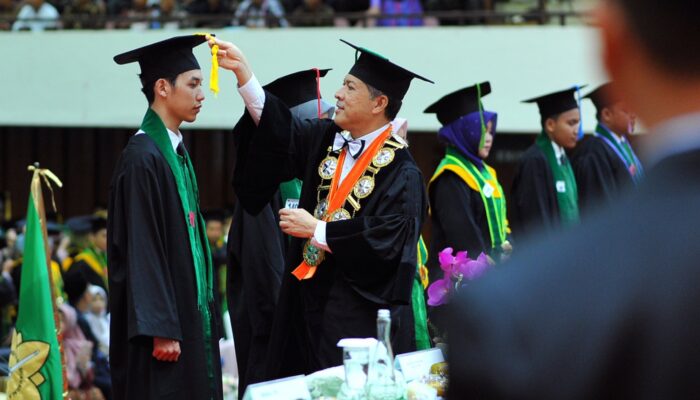 1.608 Lulusan Universitas Syiah Kuala Diwisuda