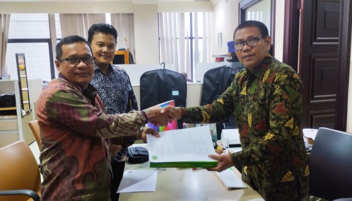 Rektor IAIN Langsa Serahkan Berkas Balon Rektor Ke Kementerian Agama