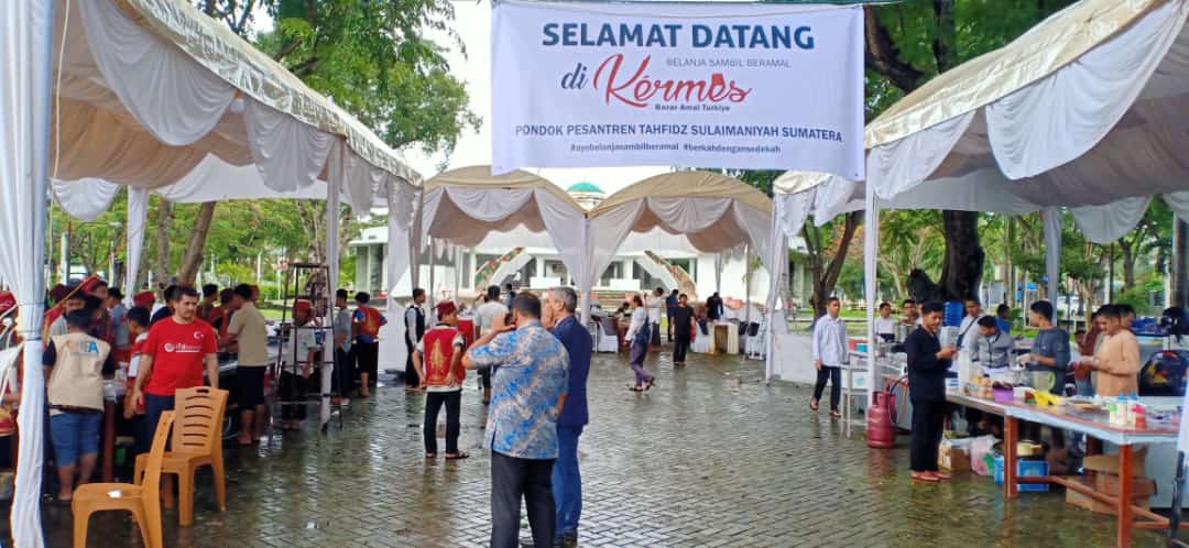 Yuk ke Bazar Amal Turkiye, Nikmati Makanan Turki Sambil Beramal