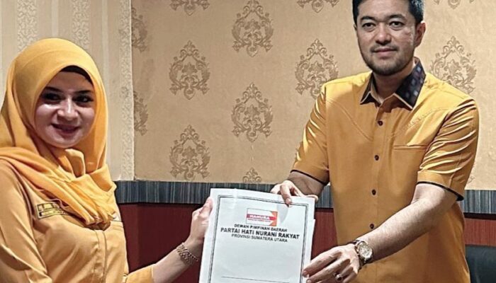 Riri Stephanie Siregar, Perempuan Pertama Pendaftar Caleg Partai Hanura Sumut l