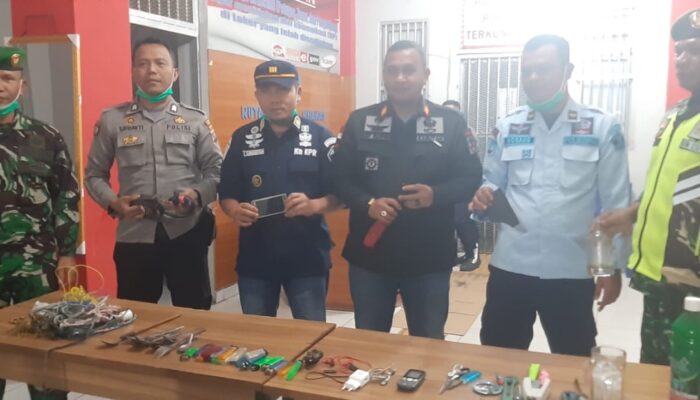 Rutan Kelas IIB Humbahas Kembali Razia Gabungan