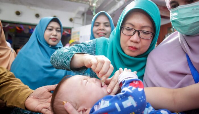 Sri Dewi Kurnilawati Launching Sub PIN Polio Putaran Kedua