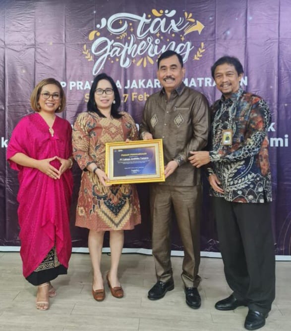 Ketiga Kalinya, Hendrik Sitompul Pembayar Pajak Terbesar Di KPP Pratama Jakarta Matraman