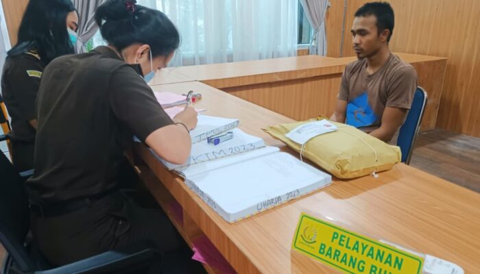 Tersangka Kasus Ganja 1,3 Ton Diserahkan Ke Kejari Medan
