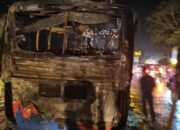 Usai Tabrak Scorpio, Bus Pariwisata Bawa 45 Siswa Terbakar, 1 Tewas