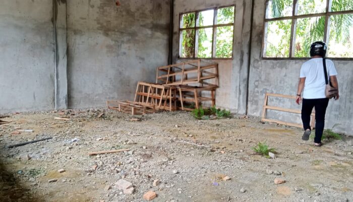 Tidak Rampung Dikerjakan, Gedung RKB Dua Lantai SMKN 2 Abdya Terbengkalai