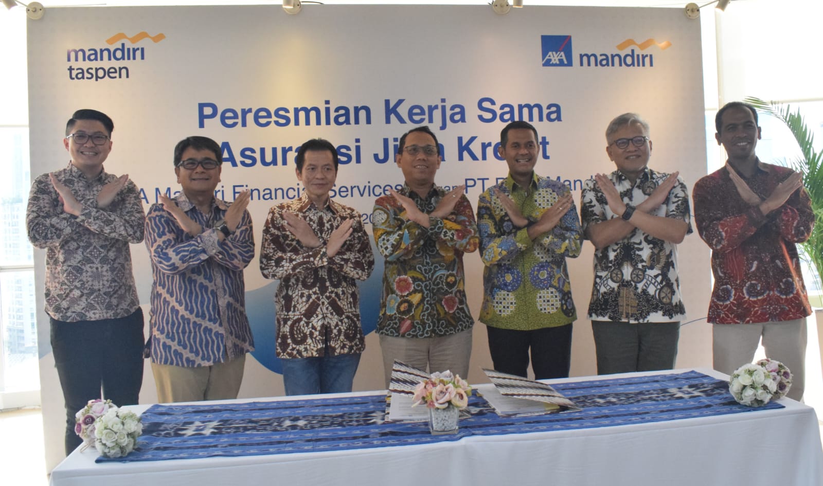 Mandiri Taspen Jalin Kerjasama Dengan AXA Mandiri