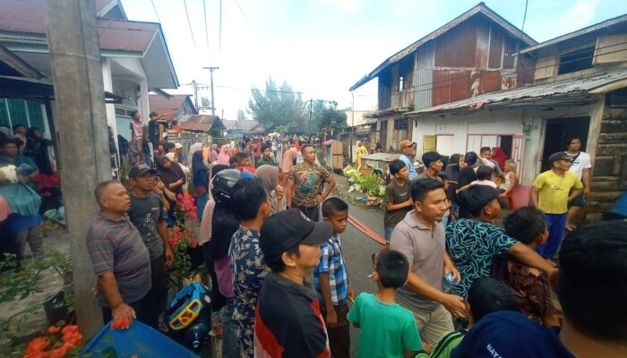 Di Simeulue, Api Masih Berkobar Di Pemukiman Padat Penduduk