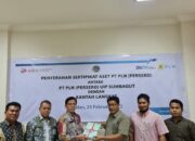 Prosesi penyerahan yang berlangsung di Kantor PLN UPP Sumbagut 3 du Jl. Kartini No.23 Medan langsung dilakukan Kepala Kantor Pertanahan Kabupaten Langkat Syafrizal Pane, SH kepada GM PLN UIP Sumbagut Octavianus Duha yang diwakili Manager UPP Sumbagut 3 Joko Purnomo.