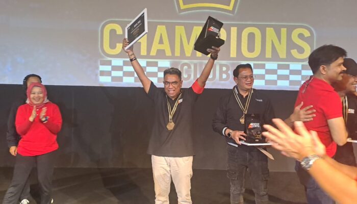 Yesias Petrus Boeboe, Sang Calon Pelaut Peraih Prestasi di Bidang Penjualan