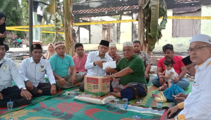 Baznas Palas Salurkan Bantuan Korban Kebakaran Di Huristak Dan Siboris