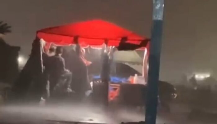 Diterjang Angin Kencang Dan Hujan Deras, Pembukaan Expo Rameune Ditunda