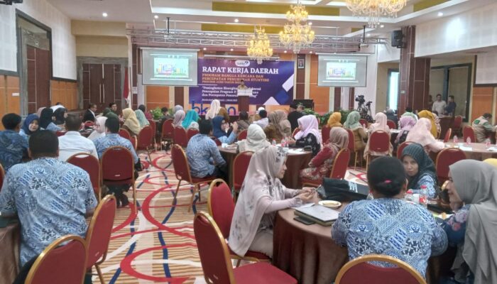 Pj Gubernur Buka Rakerda BKKBN Aceh Minta Semua Pihak Kerja Keras Turunkan Stunting