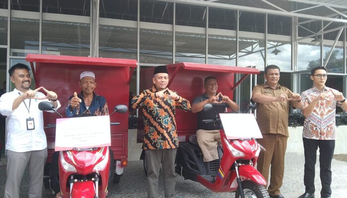 2 Penyandang Disabilitas Dapat Bantuan Atensi