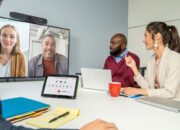 Debrett’s Luncurkan Panduan Etiket Kerja Hybrid Pertama