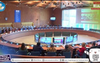 Revitalisasi Bahasa Daerah Milik Indonesia Menggema di UNESCO Paris