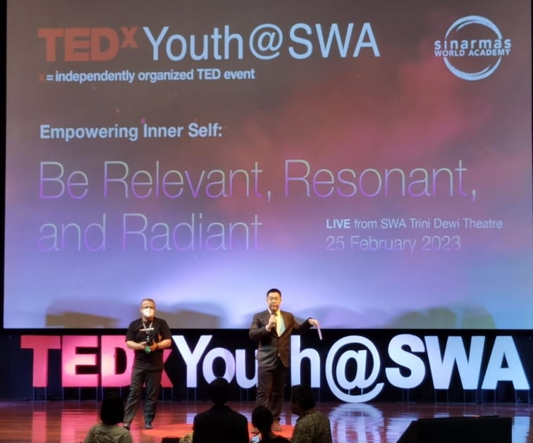 Lewat TEDxYouth, SWA Ajak Siswa Berpikir Kritis dan Kreatif