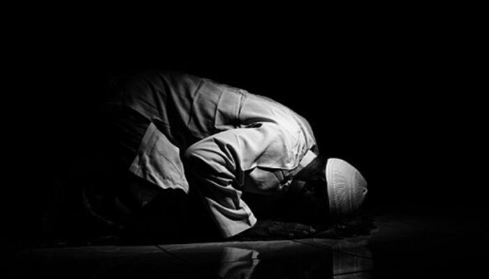 Larangan Menyembah Selain Allah SWT