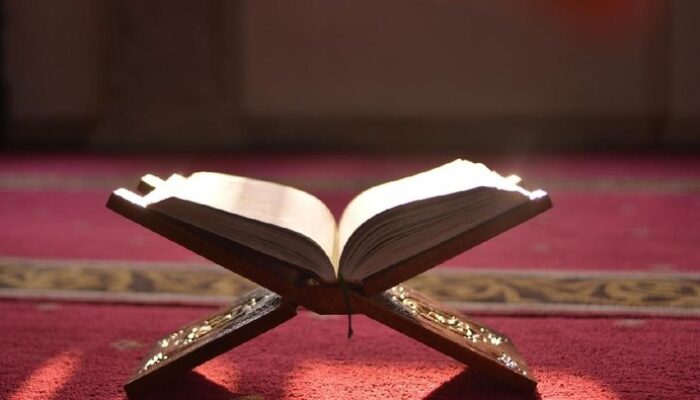 <strong>Shalat <em>Mi’raj </em>Menuju Allah SWT</strong>