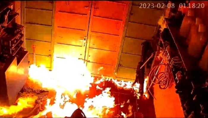 2 OTK Bakar Rumah Warga Di Tanjunggusta