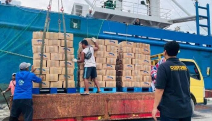 Surplus Neraca Perdagangan Indonesia Januari US$ 3,87 Miliar.