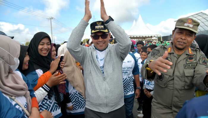 Jalan Sehat HUT BUMN Di Bener Meriah Semarak