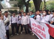 Mahasiswa Bakar Foto Penista Islam Rasmus Paludan