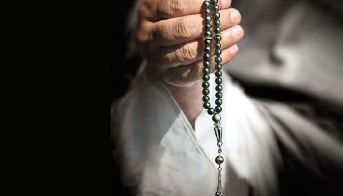 <strong>Manajemen Zikir Menurut <em>Al-Quran Dan As-Sunnah</em></strong>