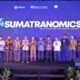 Kepala Kantor Perwakilan BI Sumut, Doddy Zulverdi, Sekda Provinsi Sumatera Utara, Arief Sudarto Trinugroho, Ketua Dewan Riset dan Inovasi Sumatera Utara, Prof. Dr. Ir. H. Darma Bakti, MS, dan Ketua Ikatan Sarjana Ekonomi Indonesia (ISEI) Cabang Medan, Dr. Fadli, SE, MSi, Kepala OJK Regional 5 Sumbagut Bambang Mukti Riyadi, Kepala BPS Sumut Nurul Hasanudin, dan lainnya foto bersama pada launching 4th Sumatranomics 2023, Senin (13/3).