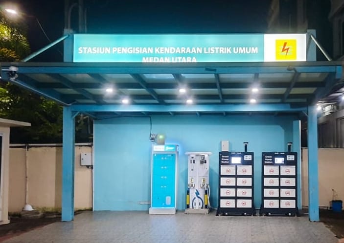 Salah satu Stasiun Pengisian Kendaraan Listrik Umum (SPKLU) yang ada di Medan Utara.