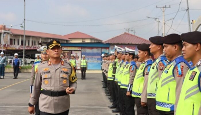 Kapolres Pelabuhan Belawan Pimpin Apel Gelar Pasukan Ops Keselamatan Patuh Toba