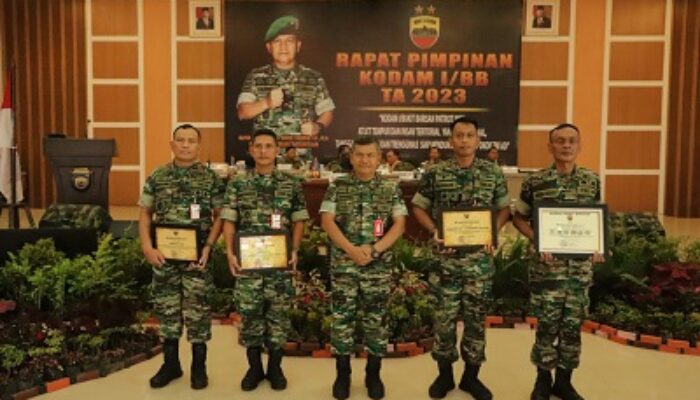 Pimpin Rapim, Pangdam Evaluasi Kinerja Dansat