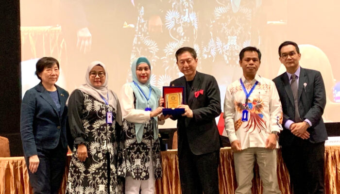 Dosen FEB Undhar Bersama ADAI Edu Tour Ke Malaysia