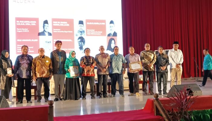 Bedah Buku ALDERA Di Unimed, Hanya Mahasiswa Mampu Kawal Reformasi